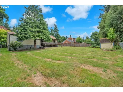 9907 SW 55th Avenue Portland OR 97219