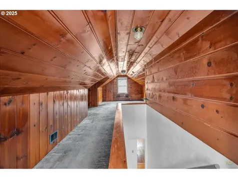 9907 SW 55th Avenue Portland OR 97219
