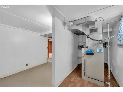 9907 SW 55th Avenue Portland OR 97219