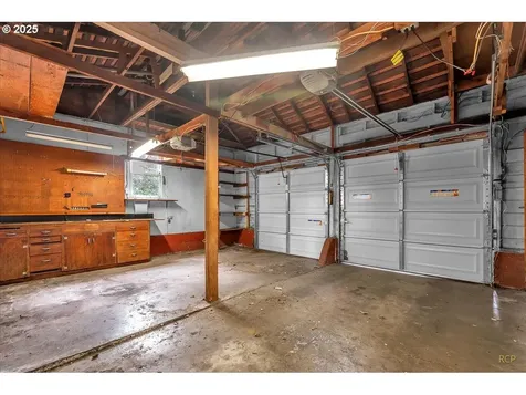 9907 SW 55th Avenue Portland OR 97219