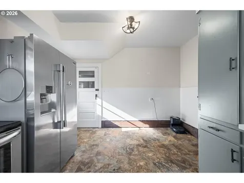 1131 Commercial Avenue Coos Bay OR 97420