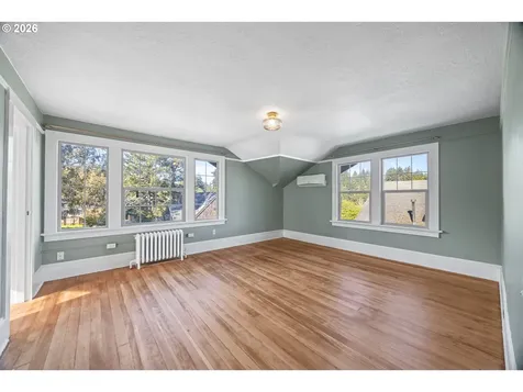 1131 Commercial Avenue Coos Bay OR 97420