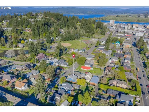 1131 Commercial Avenue Coos Bay OR 97420