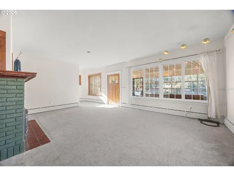 1131 Commercial Avenue Coos Bay OR 97420