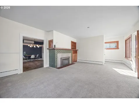 1131 Commercial Avenue Coos Bay OR 97420