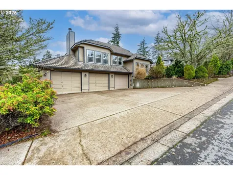 1710 White Oak Drive Eugene OR 97405