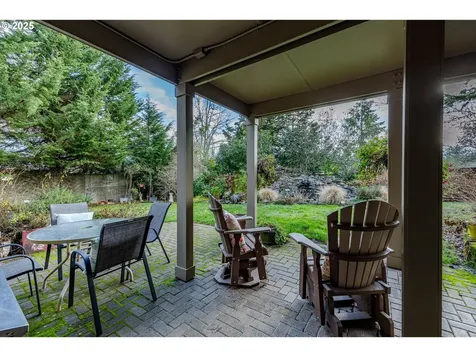 1710 White Oak Drive Eugene OR 97405