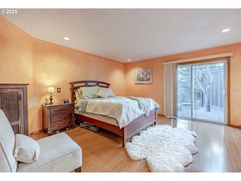 1710 White Oak Drive Eugene OR 97405