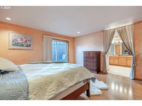 1710 White Oak Drive Eugene OR 97405