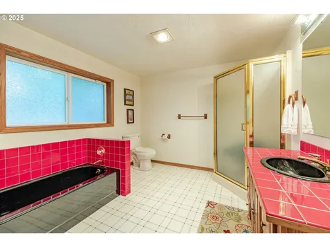 1710 White Oak Drive Eugene OR 97405