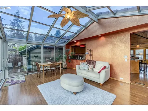 1710 White Oak Drive Eugene OR 97405