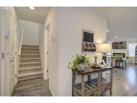 220 N 28th Place Ridgefield WA 98642