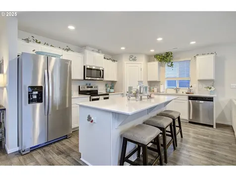 220 N 28th Place Ridgefield WA 98642