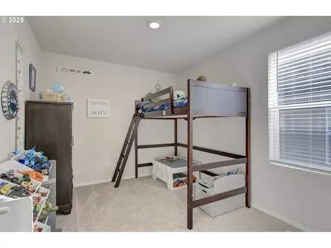 220 N 28th Place Ridgefield WA 98642