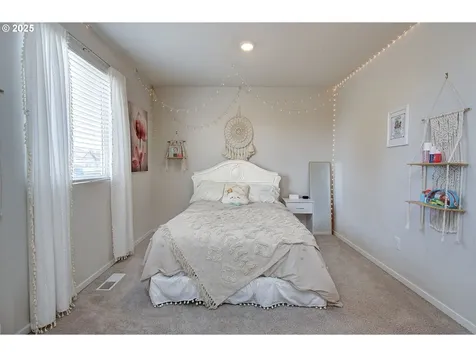 220 N 28th Place Ridgefield WA 98642