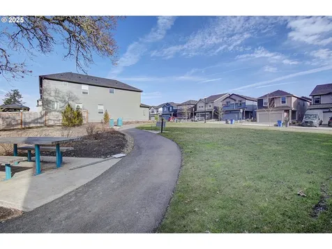 220 N 28th Place Ridgefield WA 98642