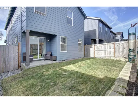 220 N 28th Place Ridgefield WA 98642