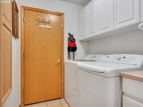 90114 Manion Drive Warrenton OR 97146