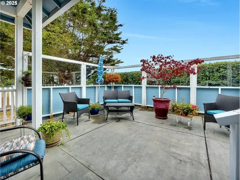 90114 Manion Drive Warrenton OR 97146