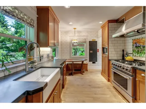 7734 N Fowler Avenue Portland OR 97217