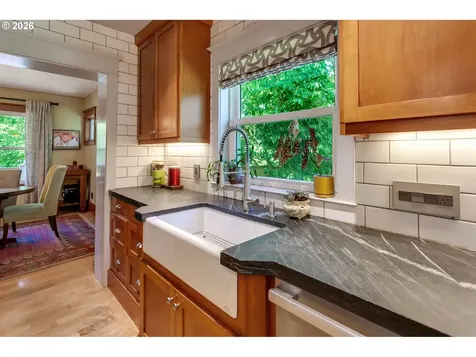 7734 N Fowler Avenue Portland OR 97217
