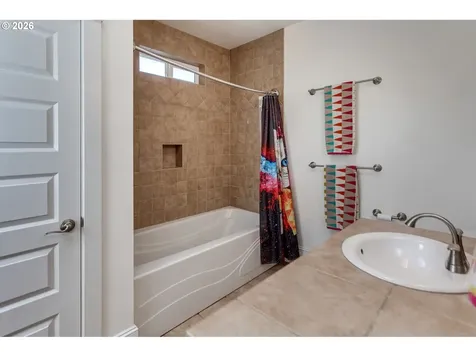 7734 N Fowler Avenue Portland OR 97217