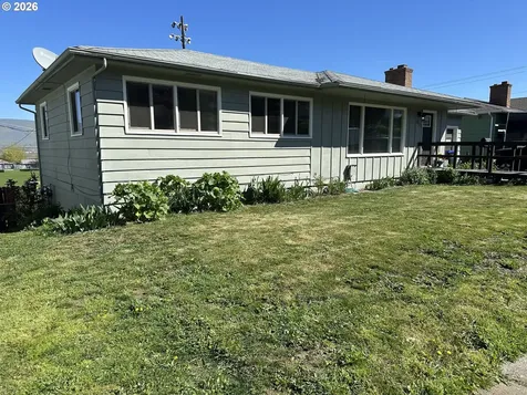 1831 E 14th Street The Dalles OR 97058