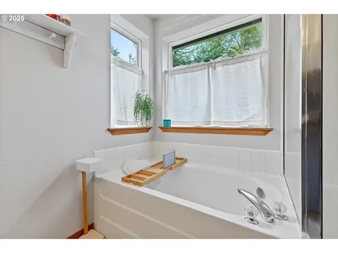 1054 SE Beaver Creek Lane Troutdale OR 97060