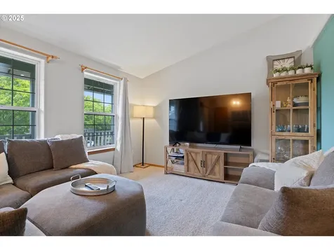 1054 SE Beaver Creek Lane Troutdale OR 97060