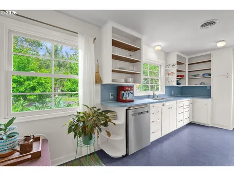 1865 Villard Street Eugene OR 97403