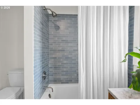 1865 Villard Street Eugene OR 97403