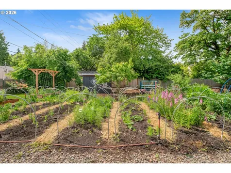 1865 Villard Street Eugene OR 97403