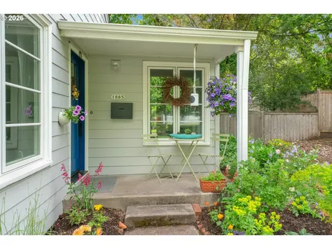 1865 Villard Street Eugene OR 97403
