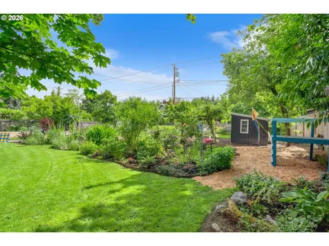 1865 Villard Street Eugene OR 97403