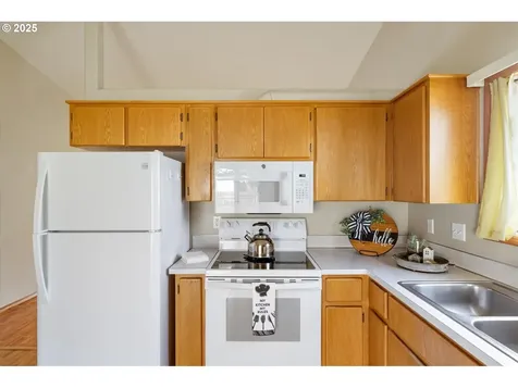 155 Boardwalk Way Kelso WA 98626