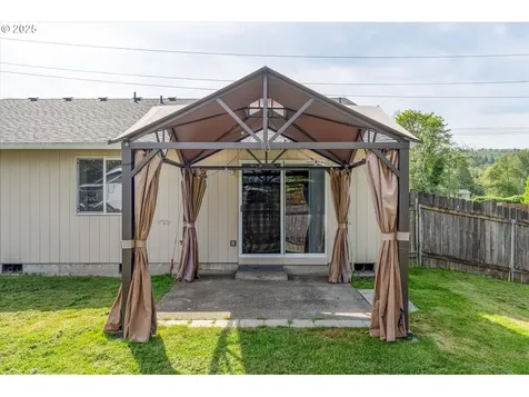 155 Boardwalk Way Kelso WA 98626