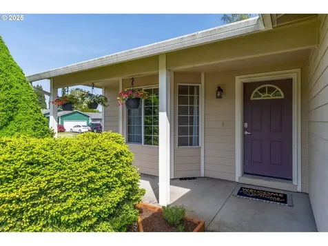 155 Boardwalk Way Kelso WA 98626