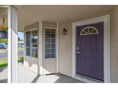 155 Boardwalk Way Kelso WA 98626