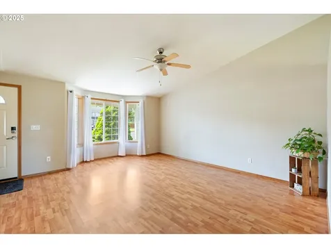 155 Boardwalk Way Kelso WA 98626