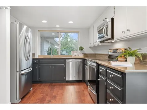 7295 SW East Lake Court Wilsonville OR 97070
