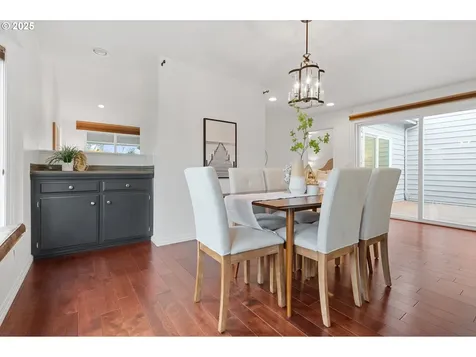 7295 SW East Lake Court Wilsonville OR 97070