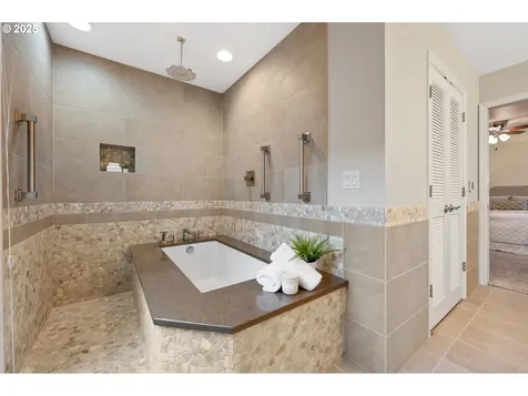 7295 SW East Lake Court Wilsonville OR 97070