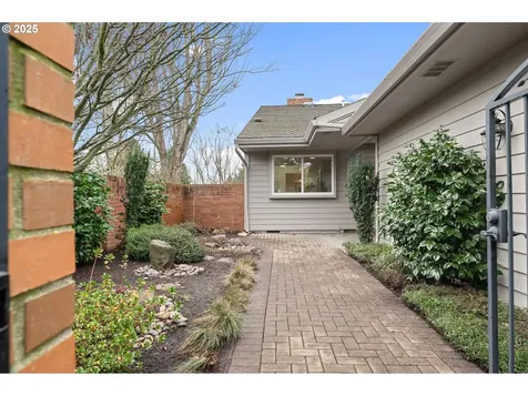 7295 SW East Lake Court Wilsonville OR 97070
