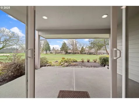 7295 SW East Lake Court Wilsonville OR 97070