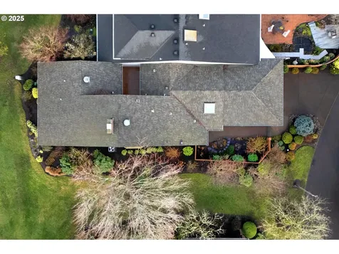 7295 SW East Lake Court Wilsonville OR 97070