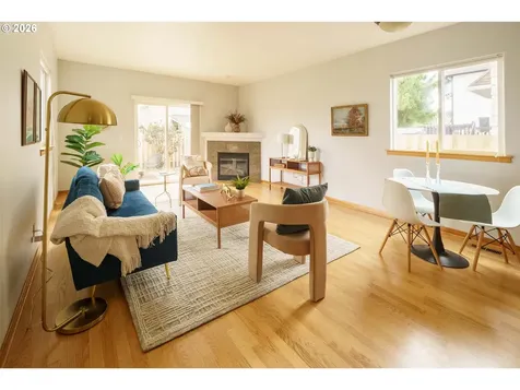 8820 N Fiske Avenue Portland OR 97203