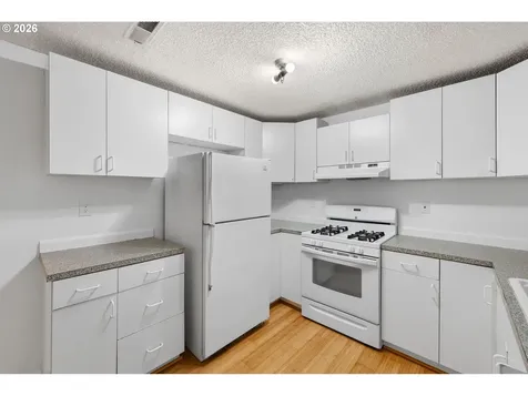 7910 SE Ogden Street Portland OR 97206