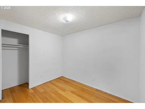 7910 SE Ogden Street Portland OR 97206