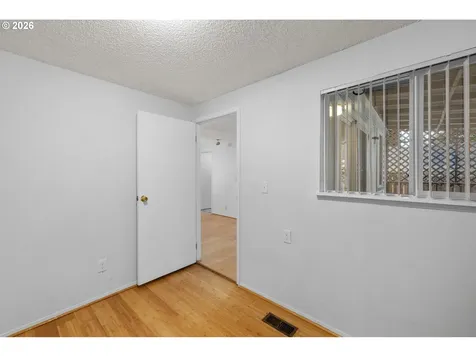 7910 SE Ogden Street Portland OR 97206