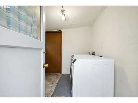 7910 SE Ogden Street Portland OR 97206